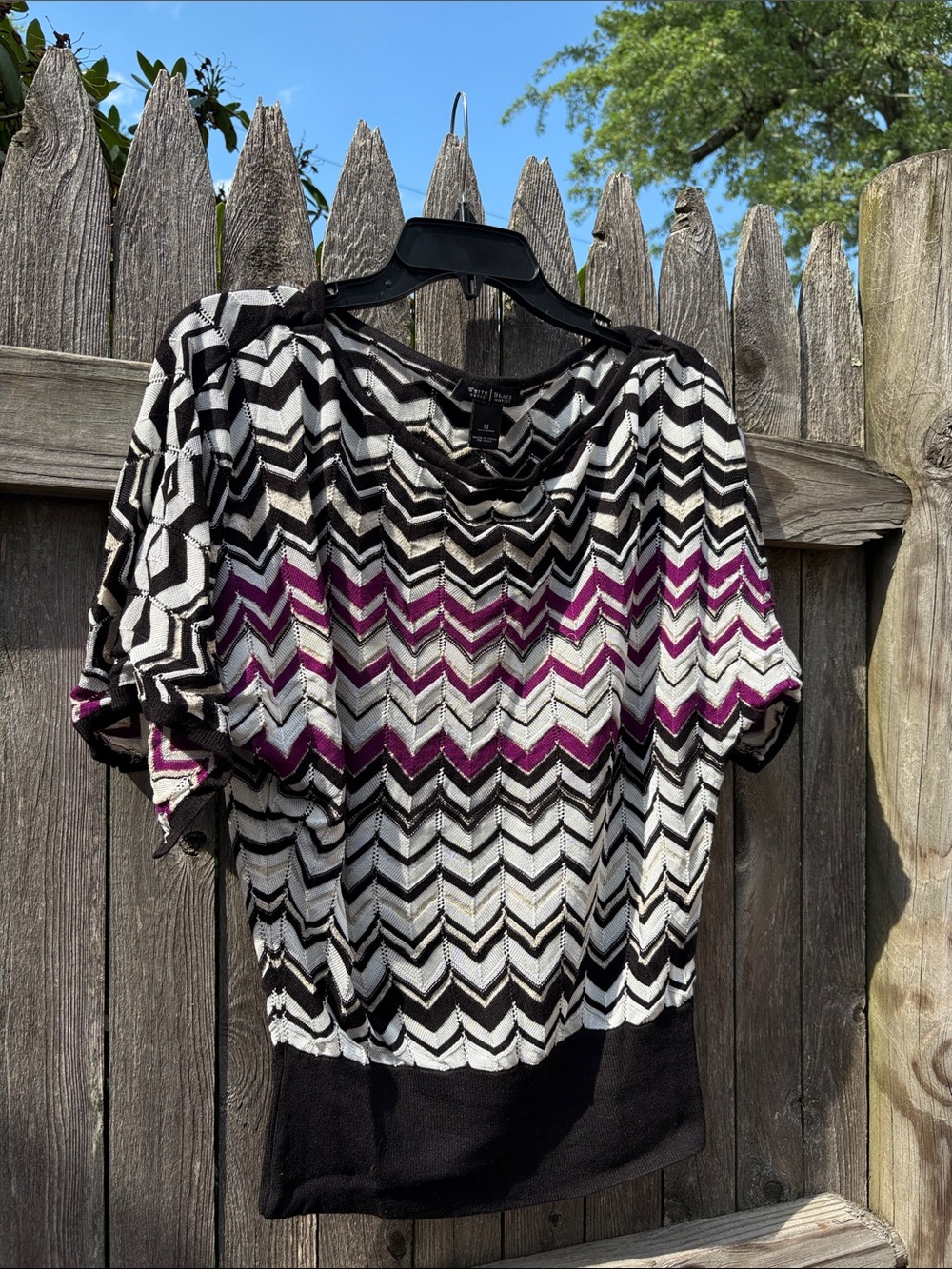 White House Black Market medium scoop neck top!